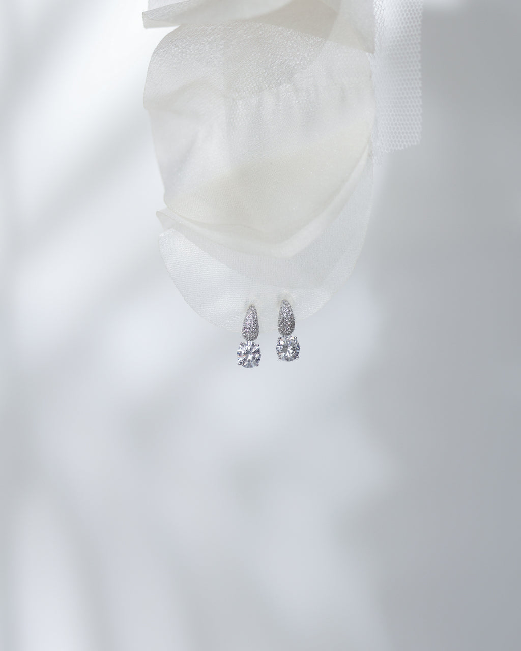 Cercei din argint rodiat si moissanit Celest Drop