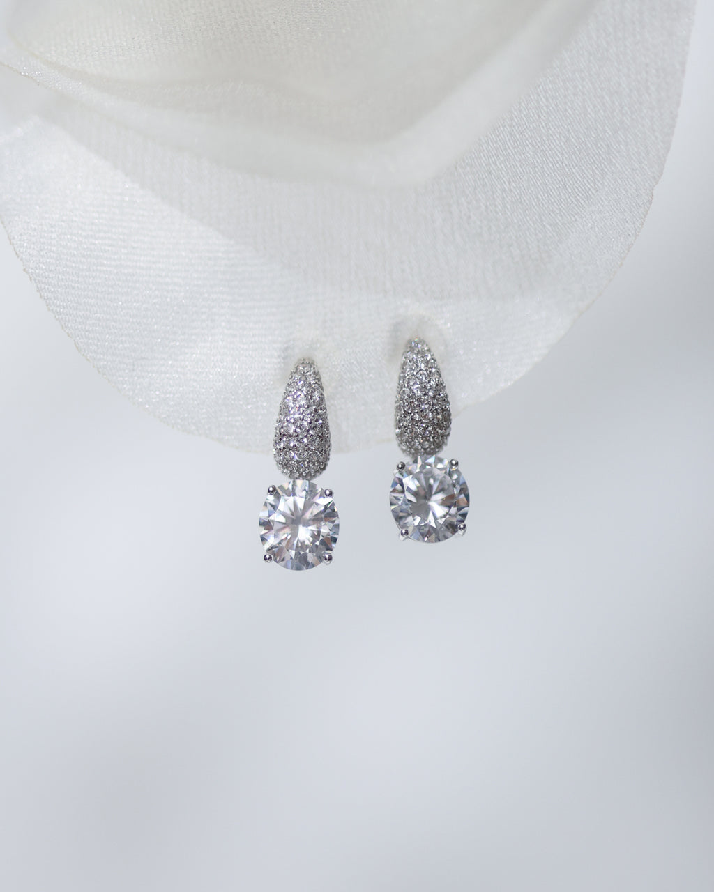 Cercei din argint rodiat si moissanit Celest Drop