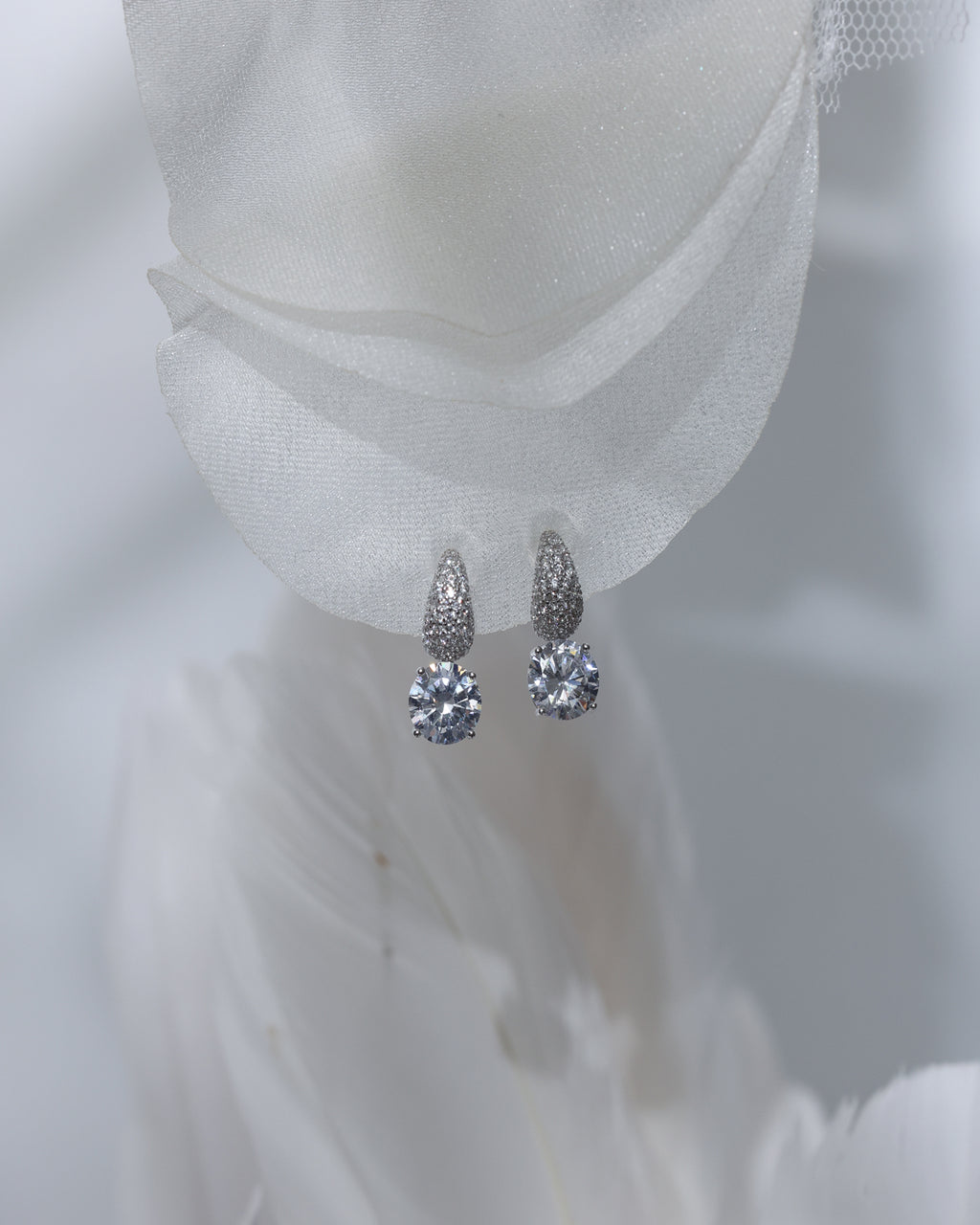 Cercei din argint rodiat si moissanit Celest Drop