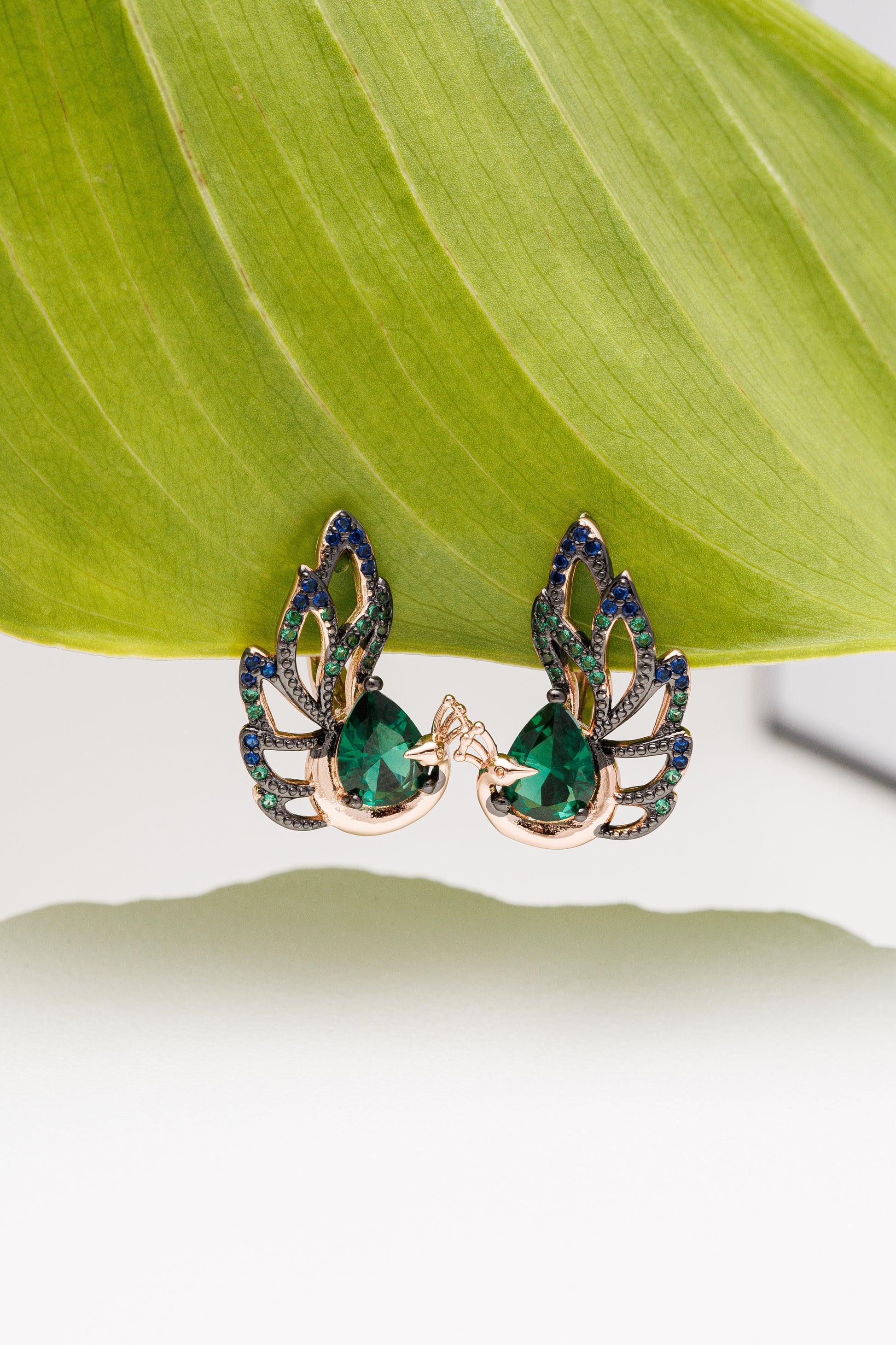 Cercei cupru Emerald Peacock