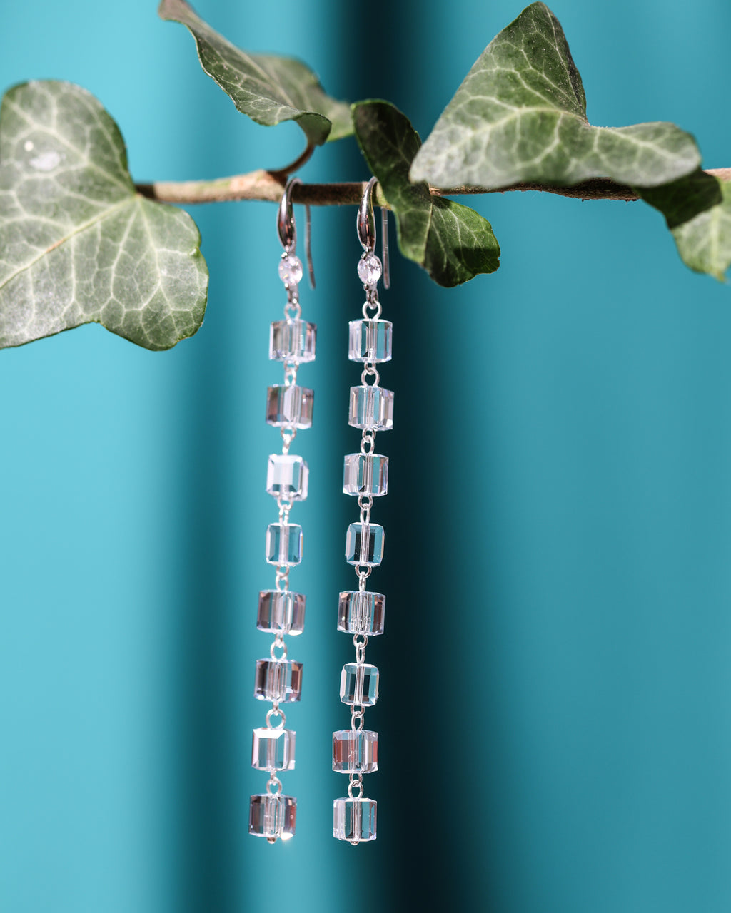 Cerceii argint si cristale fatetate Crystallized Column