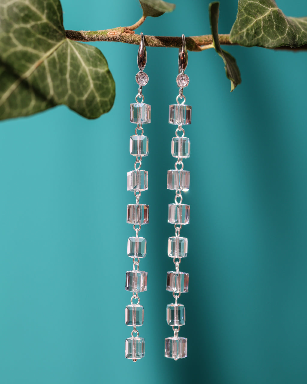 Cerceii argint si cristale fatetate Crystallized Column