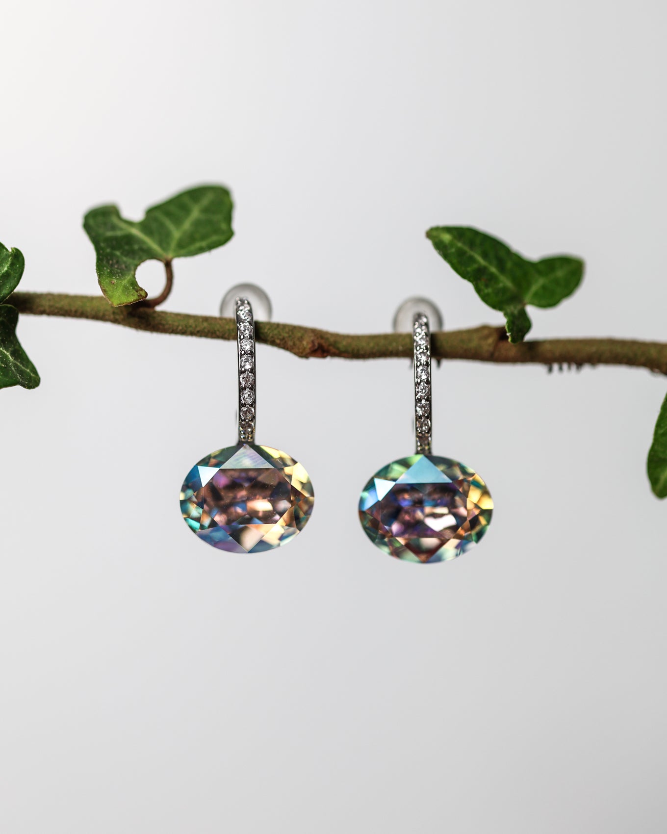 Cercei argint si cristale fatetate Crystallized Mirage Borealis