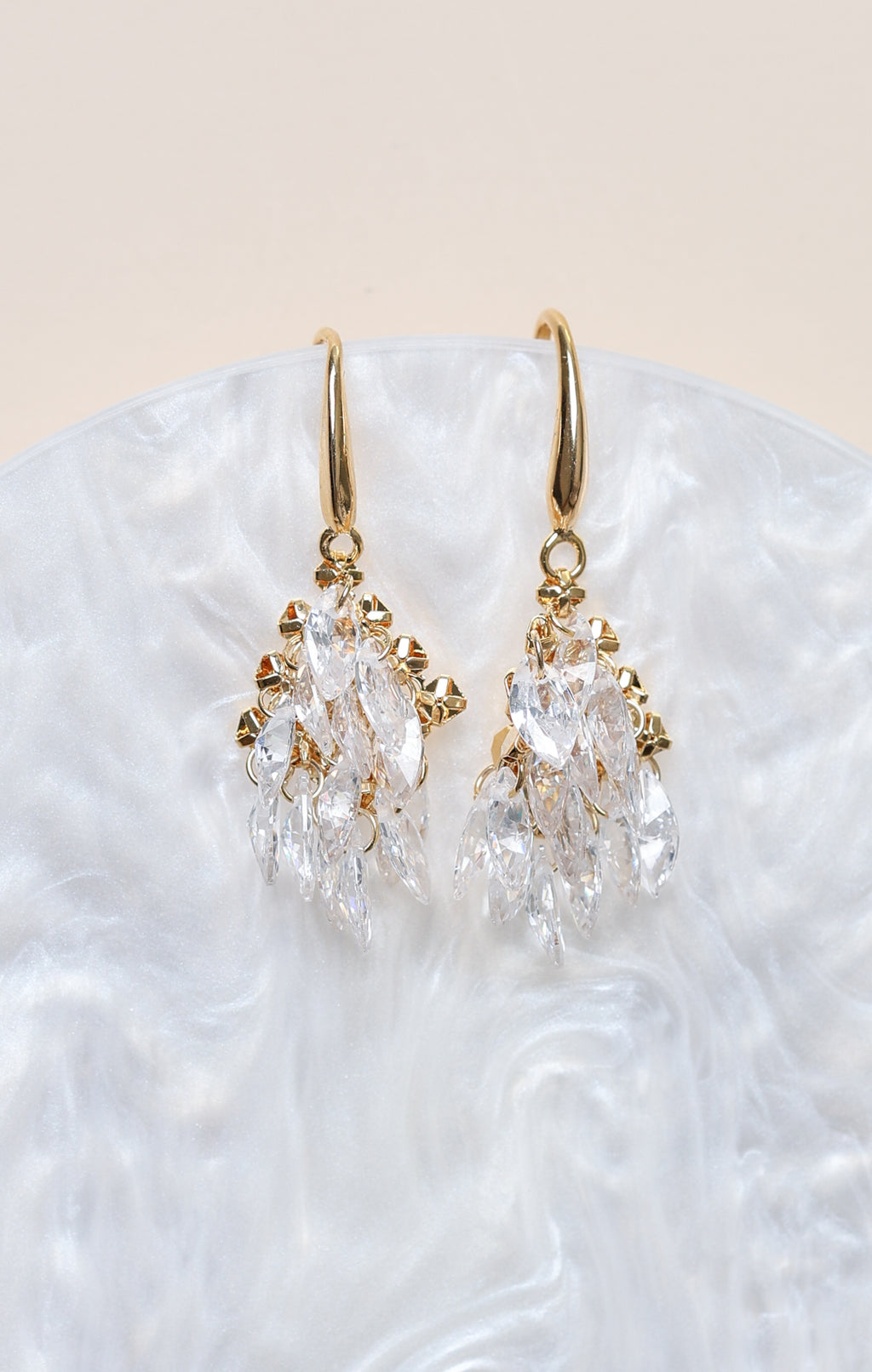 Cercei placati cu aur si cristale Flight of Light