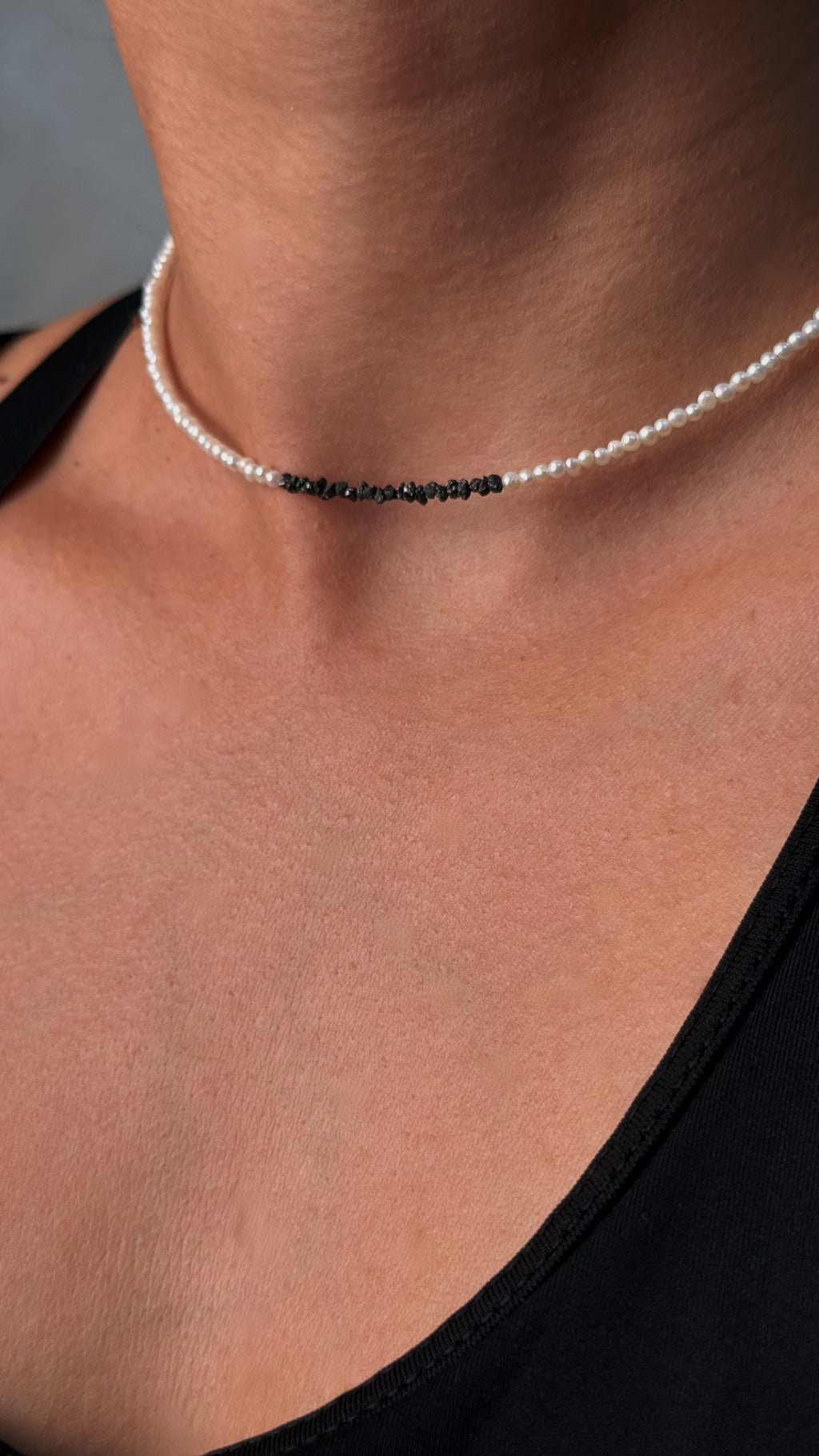 Choker Pearls & Black Diamonds