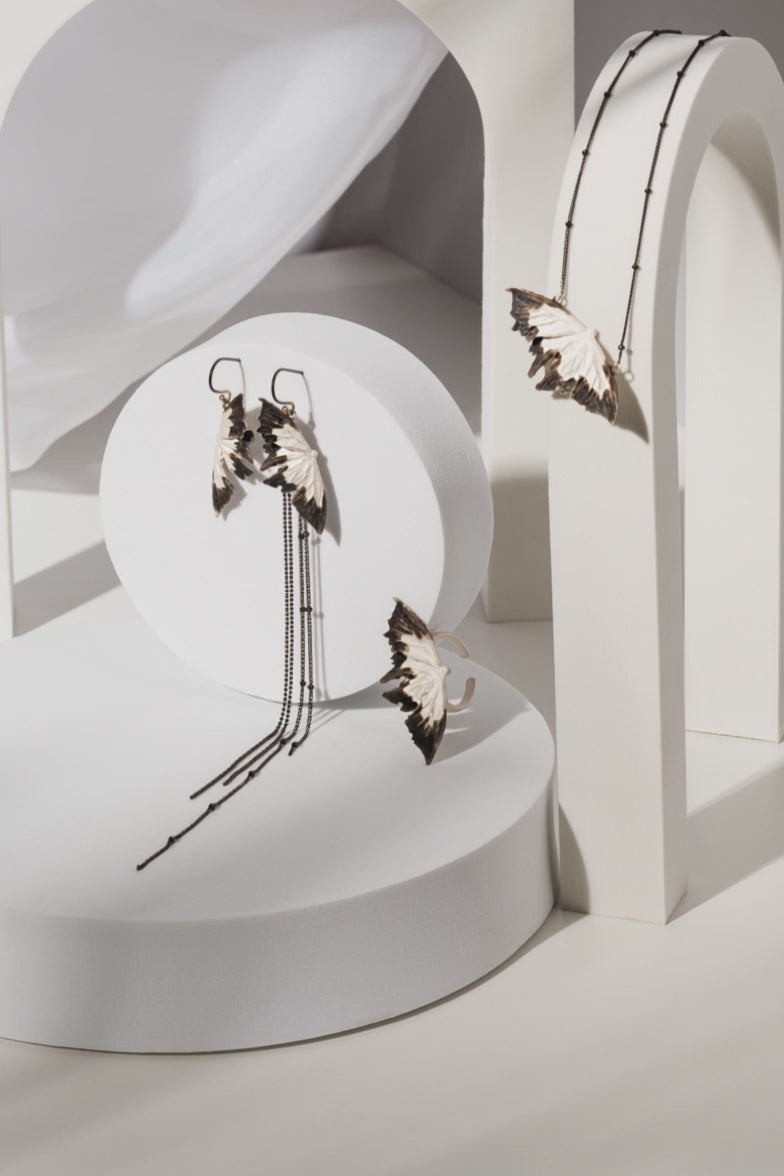 The Ashed Wings  – Inel reglabil din argint cu textura patinata
