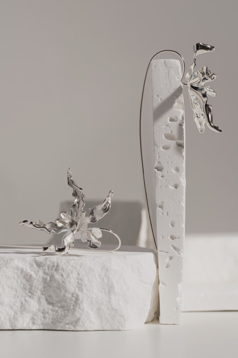 WildCore Bloom – Cercei sculpturali din argint placat cu rodiu